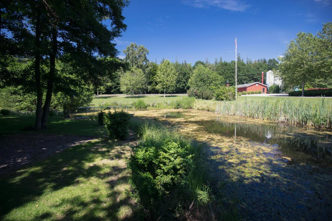 Fjelsted Skov Hotel & Konference Ejby  エクステリア 写真